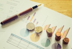 网络小额信贷：信用生活新选择，便捷贷款新途径